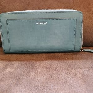 Coach accordian wallet